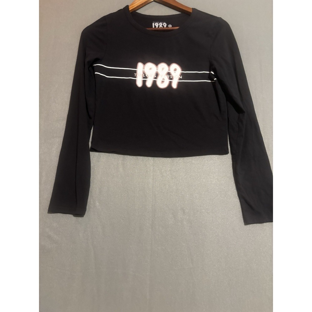 Taylor Swift 1989 Taylor's Version Long Sleeve Shirt Cropped Size Medium Black